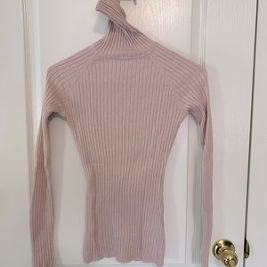 I.N.C. Women’s classy turtleneck. Like new. Small
